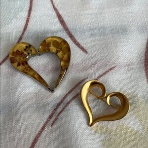 Gold and Floral Heart Brooch Set